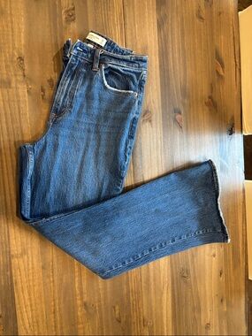 Abercrombie & Fitch The Vintage Flare High Rise Jeans